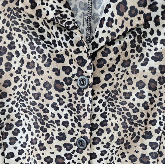 Sara Morgan Leopard Print Lightweight Blouse Top Size LA - Picture 5 of 7
